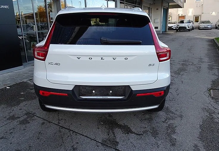 Zunanja slika - Volvo XC40 - 2.0 B3 Core 2WD -VIRTUAL -KAMERA -NAVI - 5