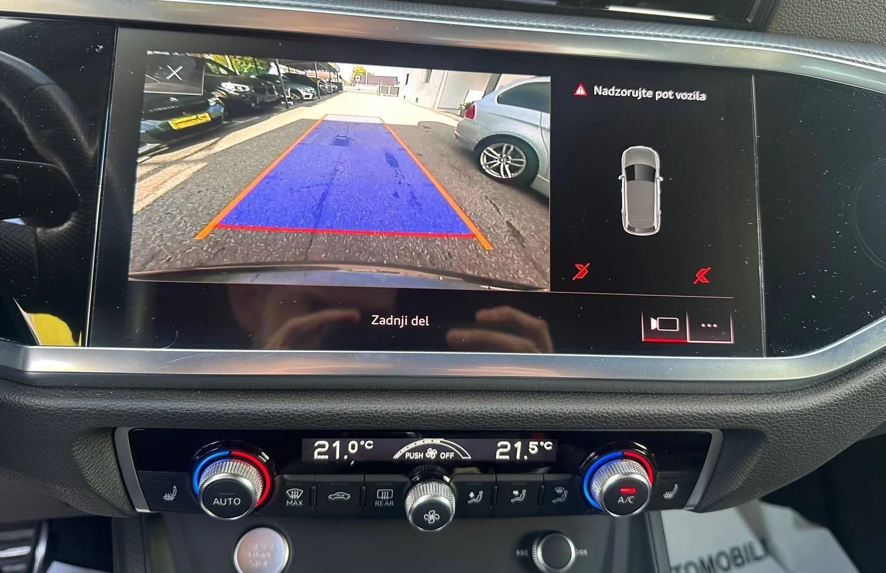 Zunanja slika - Audi Q3 - 35 TFSI S-LINE NAVI ACC MRTVI KOTI LINE ASSIST T - 16