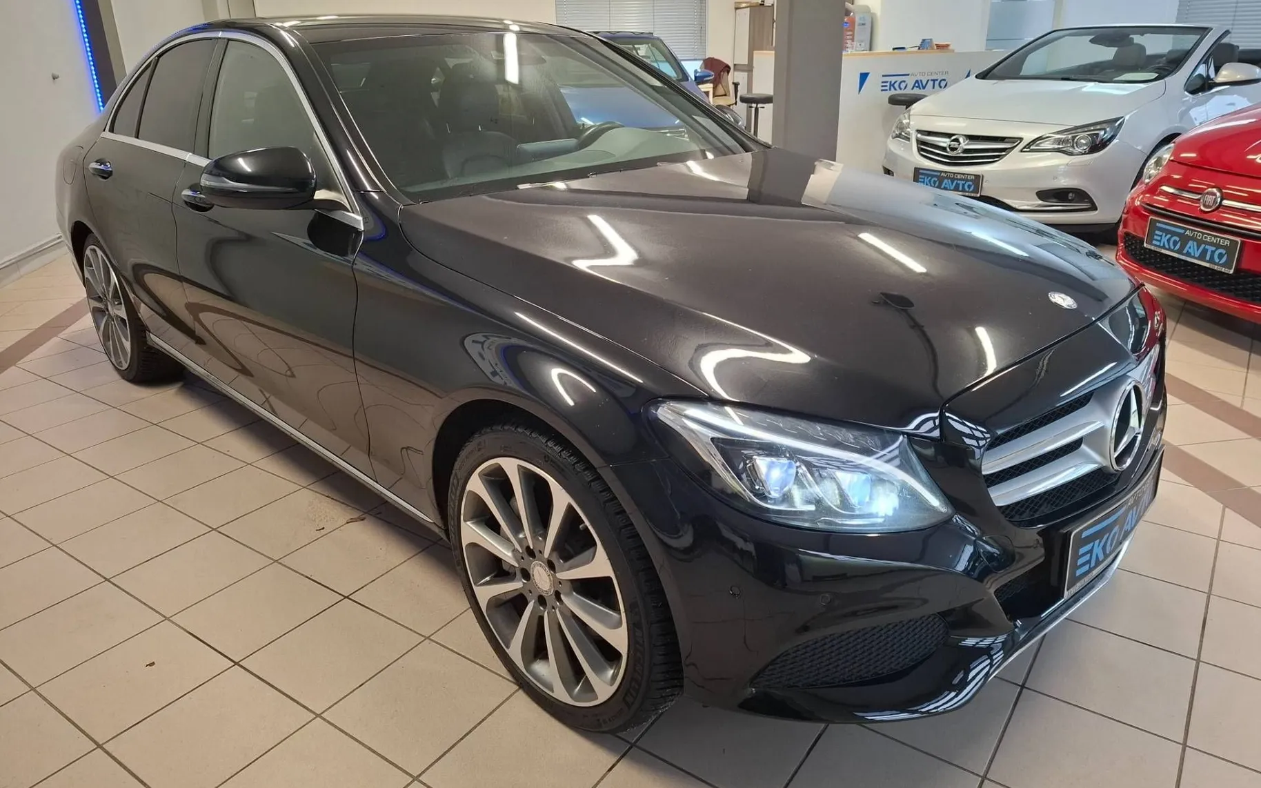 Zunanja slika - Mercedes-Benz C-Razred - C 350 e EXCLUSIVE-SLO-1LASTNIK-KOT NOV... - 5