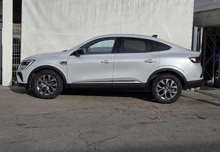 Zunanja slika - Renault Mégane Conquest - Megane Conquest Techo E-Tech HEV 145 + Paket Easy park Premium - 7