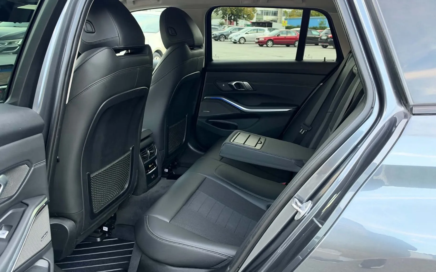 Notranja slika - BMW serija 3 Touring: - 330XD-4X4-AUT-SPORT-LASER-VIRTUAL-ACC-KEYELS- - 12