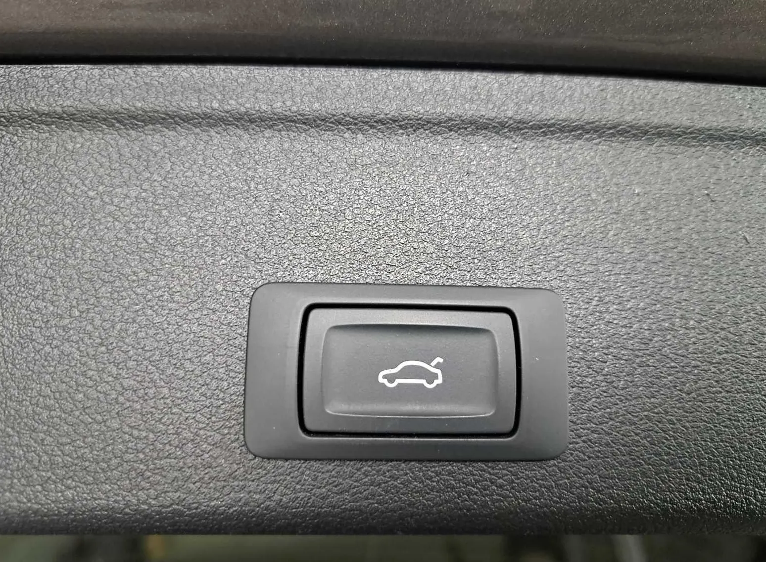Zunanja slika - Audi A4 - Avant 40 TDI quattro Stronic 3X S line +1 LETO JAMSTVA - 9
