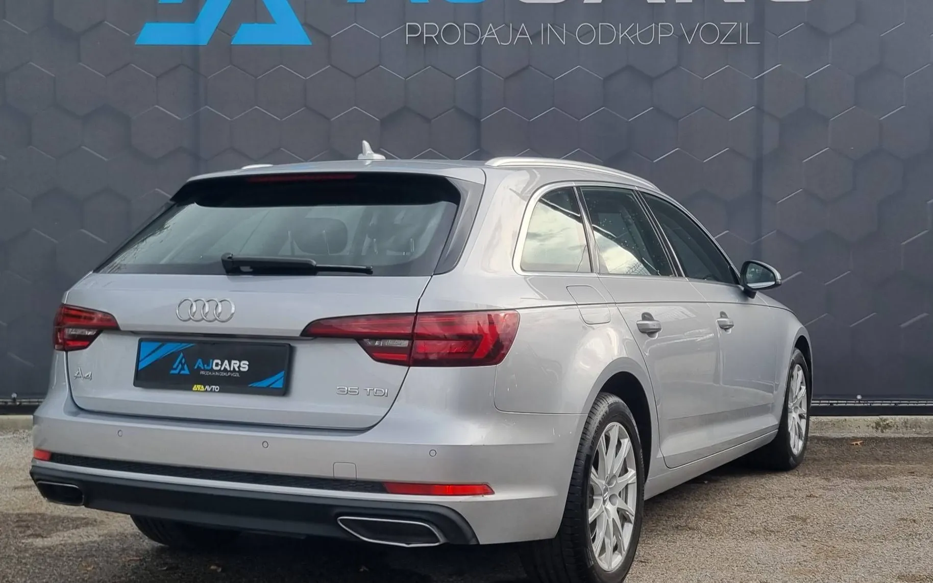 Zunanja slika - Audi A4 - Avant 35 TDI Stronic Business-2XLed-El.Prtljažnik-Navi - 7
