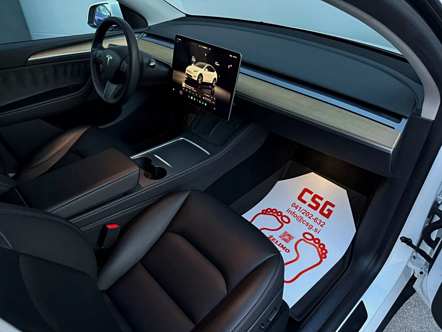 Zunanja slika - Tesla Model Y - Long Range AWD |KLJUKA|19col - 11
