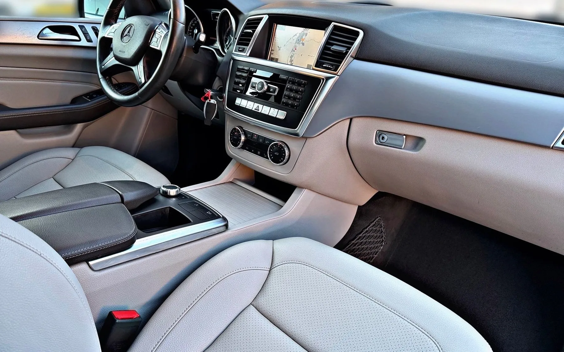Notranja slika - Mercedes-Benz ML-Razred - ML 250 4MATIC-BI-XENON-NAVI-KOT NOV... - 9