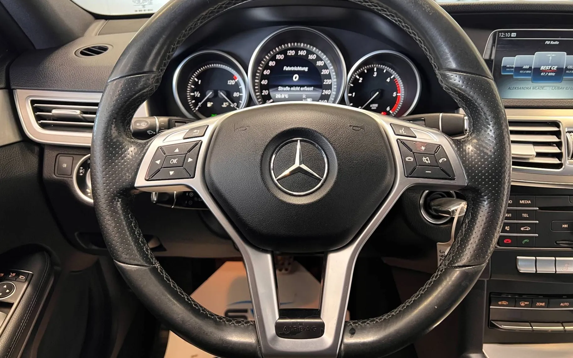 Zunanja slika - Mercedes-Benz E-Razred - E 220 BlueTEC-170KM-AMG-ZRAK-FULL-LED-NAVI-PRIKL.. - 13