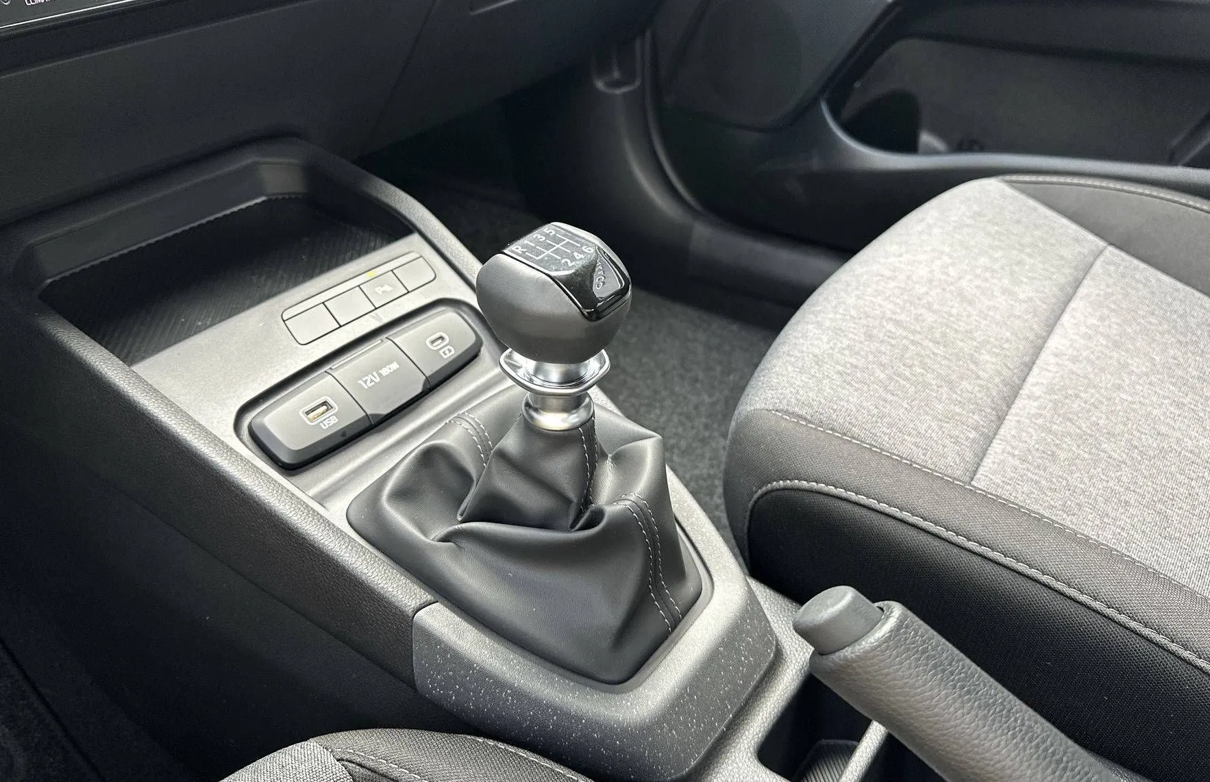 Zunanja slika - KIA Stonic - 1.0 T-GDi LX Life - 20