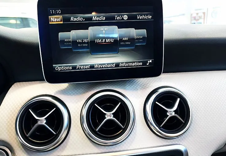 Zunanja slika - Mercedes-Benz A-Razred - 200 AVT-PRESTIGE BEIGE NOTRANJOST-LED-AMBI-VIDEO - 12