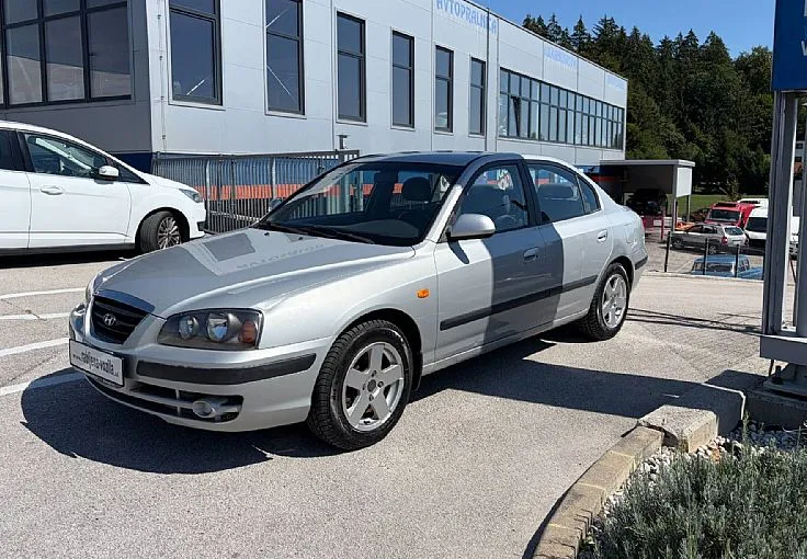 Zunanja slika - Hyundai Elantra - 2.0 CVVT GLS Top-K LEPO OHRANJENO VOZILO - 5