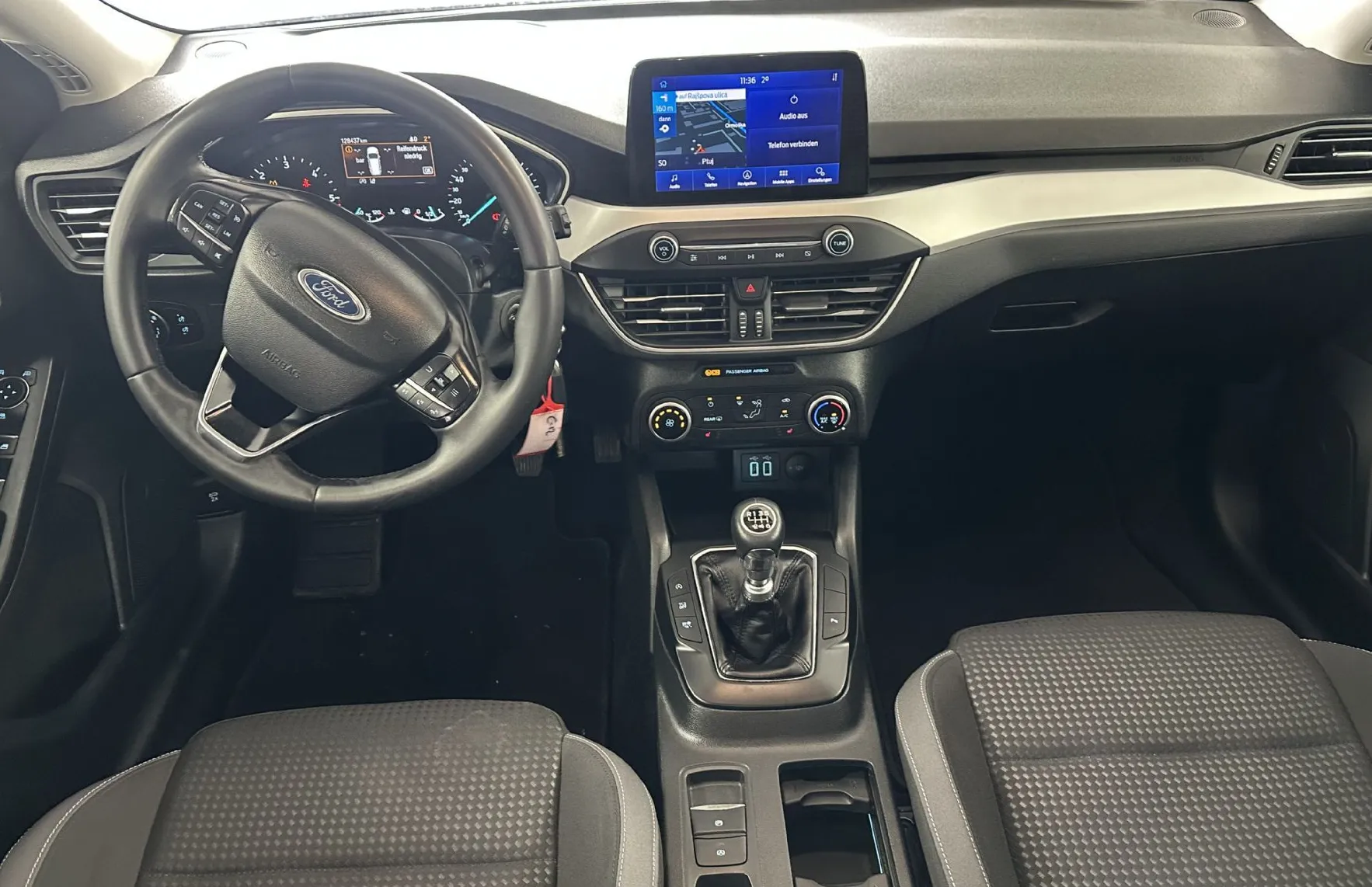 Zunanja slika - Ford Focus - Connect 1.5 EcoBlue 88KW.NEMŠKI+4GUME.KAMERA.LED - 4