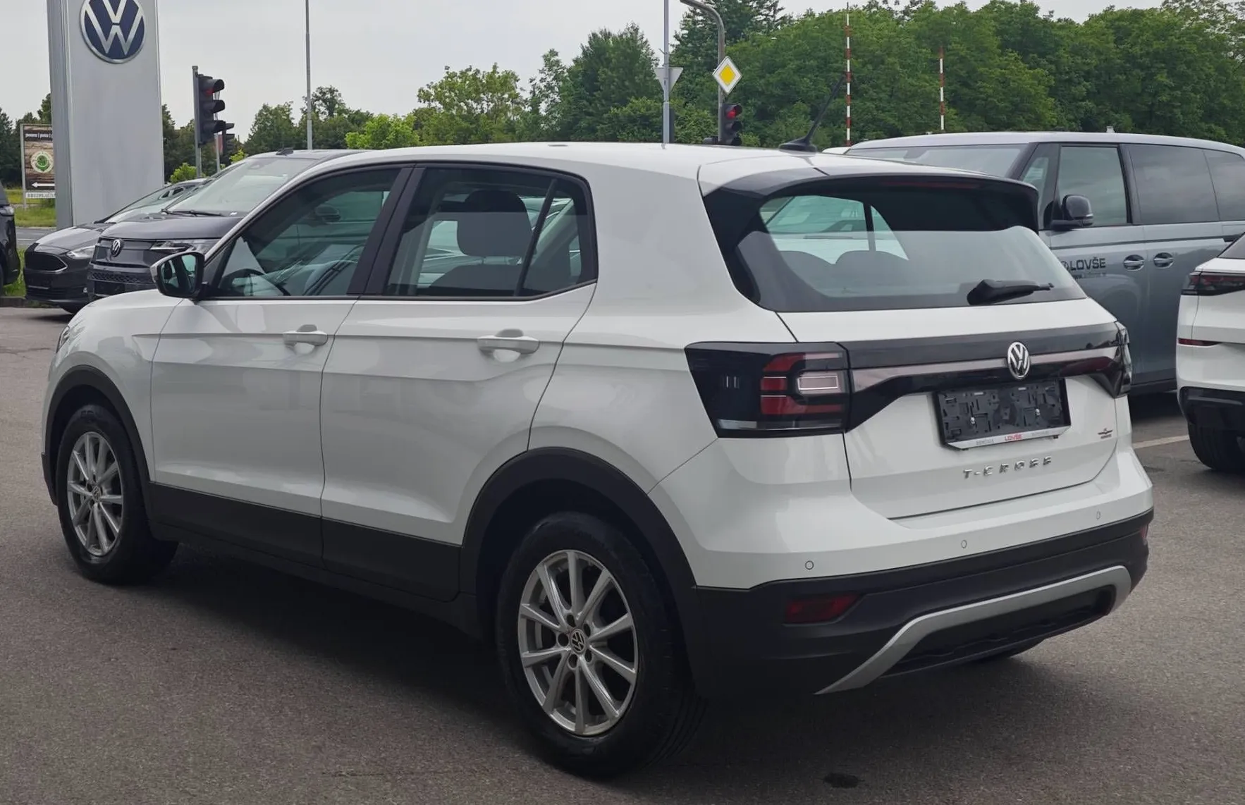 Zunanja slika - Volkswagen T-Cross - 1.0 TSI BMT |MRTVI KOT|TEMPOMAT|SLO| - 4