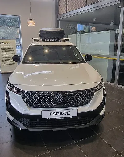 Zunanja slika - Renault Espace - Techno E-Tech hybrid 200 + My Revision - 2