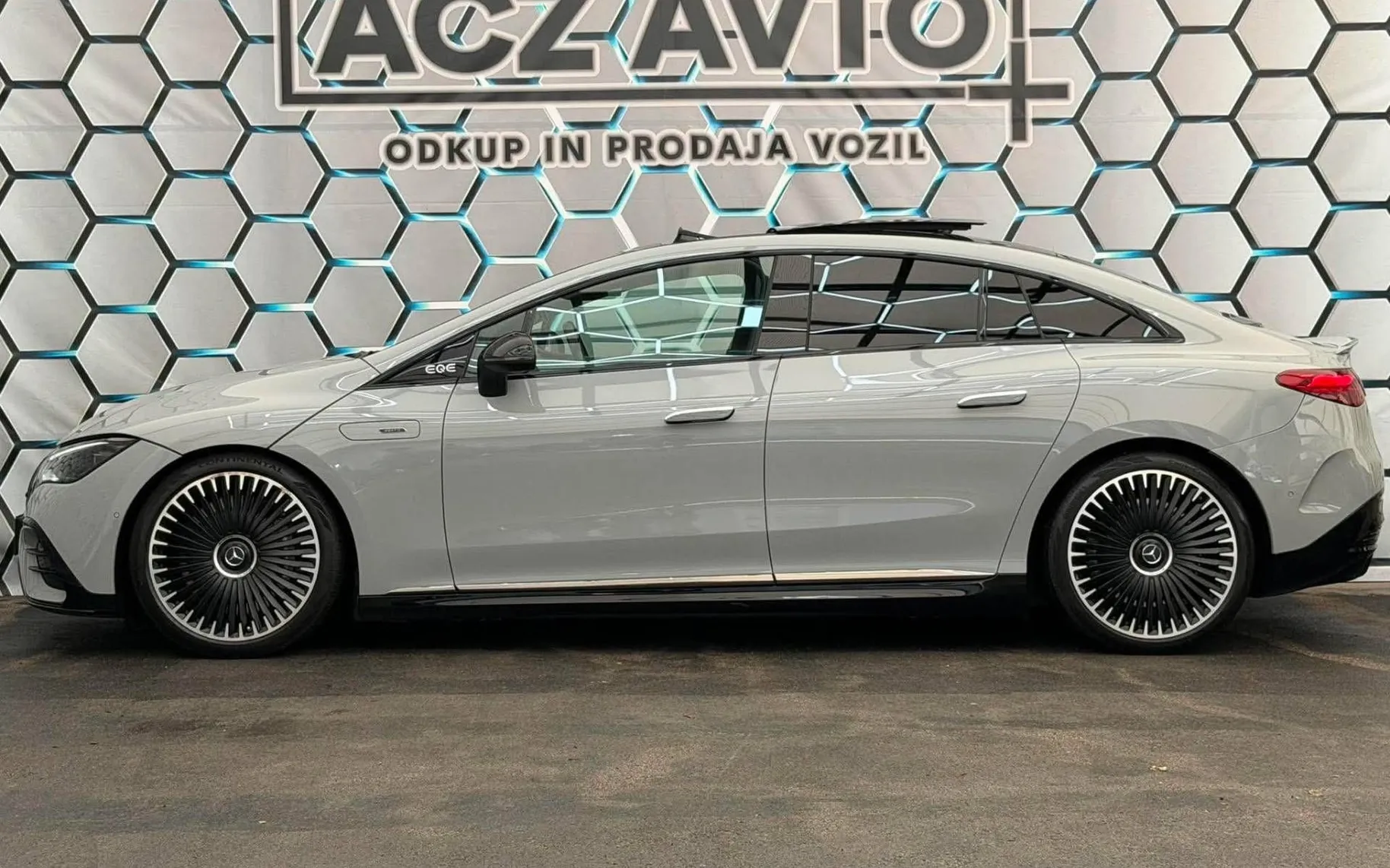 Notranja slika - Mercedes-Benz EQE - AMG 43 4MATIC•DIGITAL•PANO•ZRAČNO•KAMERA•VIRTUAL• - 7