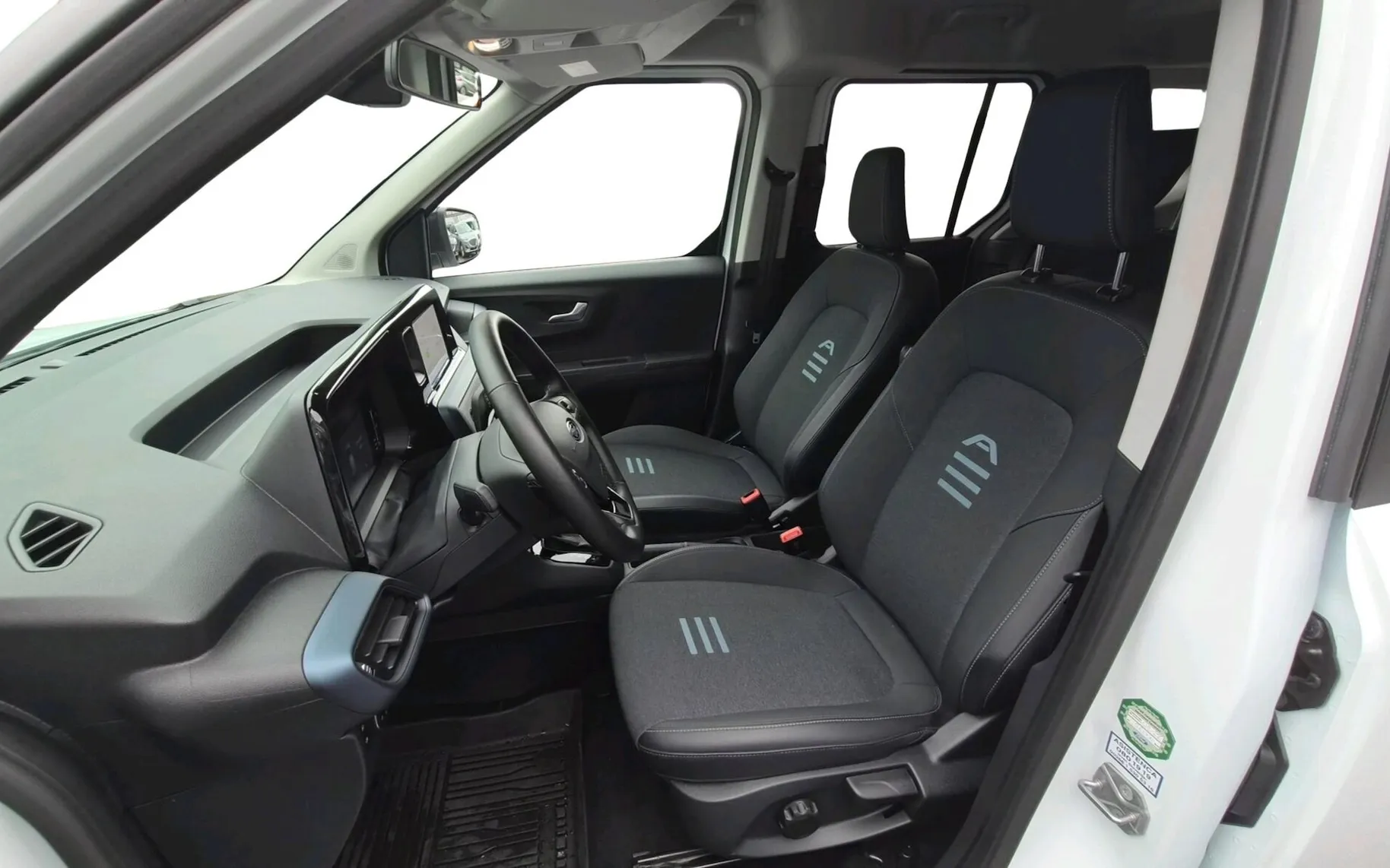 Zunanja slika - Ford Tourneo Courier - ACTIVE 1.0ECOBOOST AVT.7-SLO-RADAR-ZIM.PAKET-KAME - 5