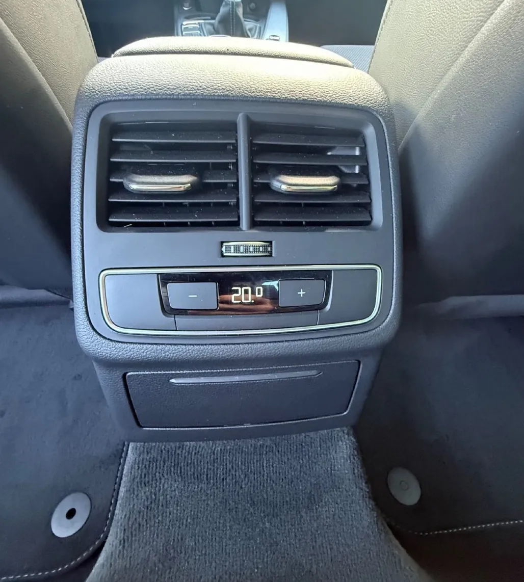 Zunanja slika - Audi A4 - 2.0 TDI ultra 2xSline-Virtual-Matrix-Navi... - 18