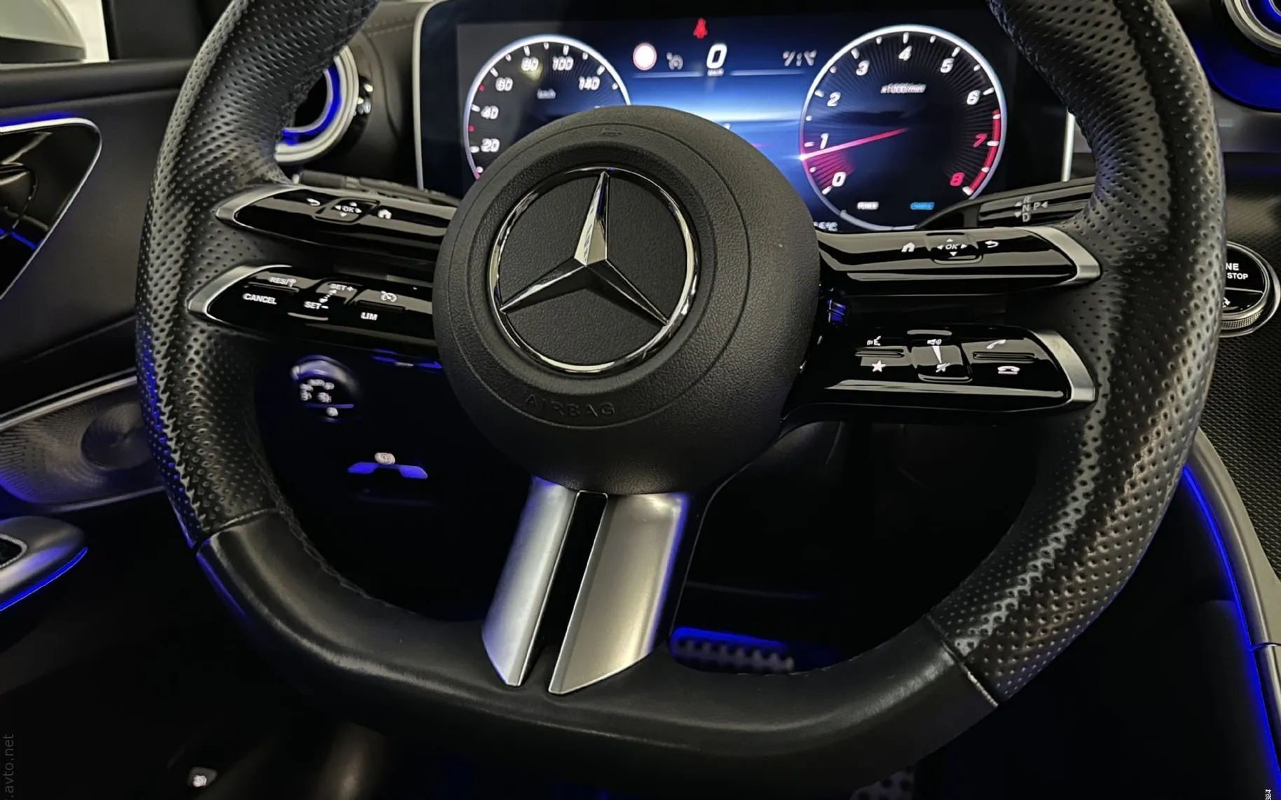 Notranja slika - Mercedes-Benz GLC-Razred - 200|4Matic|AMG|Panorama|Memory|HUD|360K|Burmester. - 10
