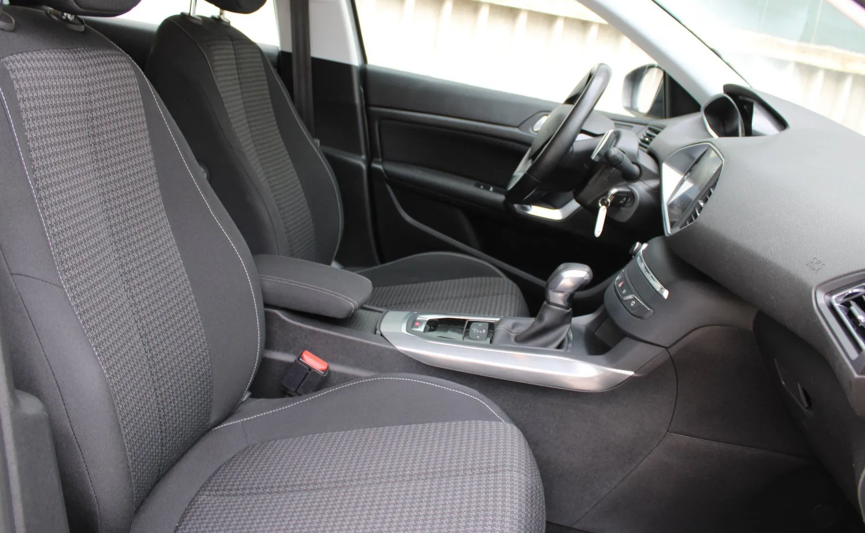 Zunanja slika - Peugeot 308 - SW 1.5 BlueHDi 130 S&S Business EAT6 - 13
