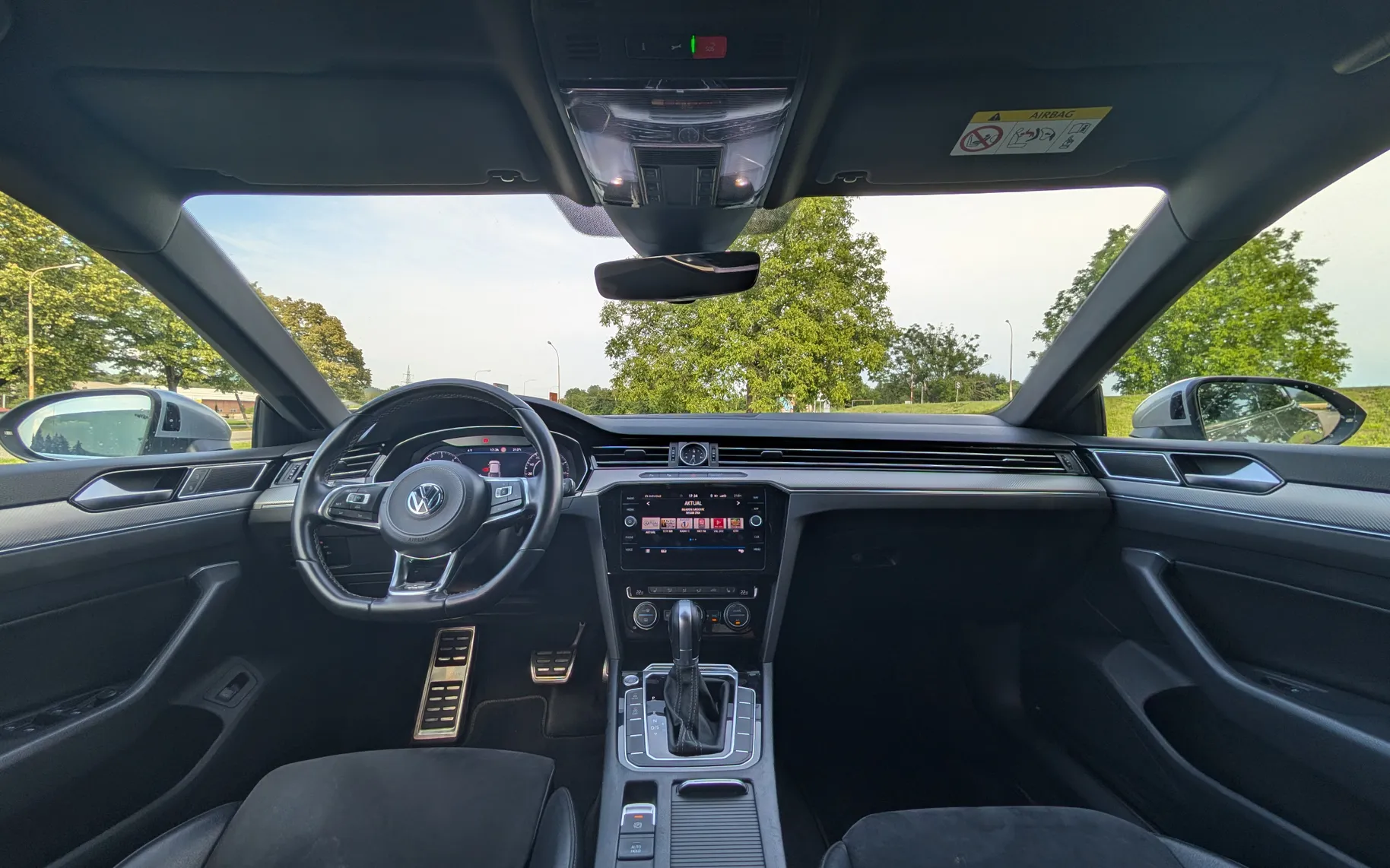 Notranja slika - Volkswagen Arteon - 4motion 2,0 TDI BMT R-Line DSG - 5