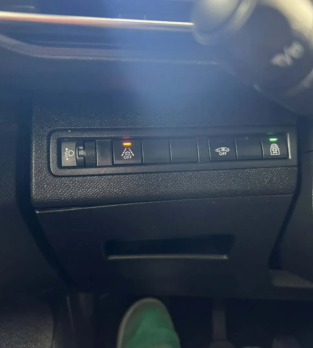 Notranja slika - Peugeot 3008 - 1.2 PureTech 130 Active Pack.KAMERA.NAVI.2023 - 15