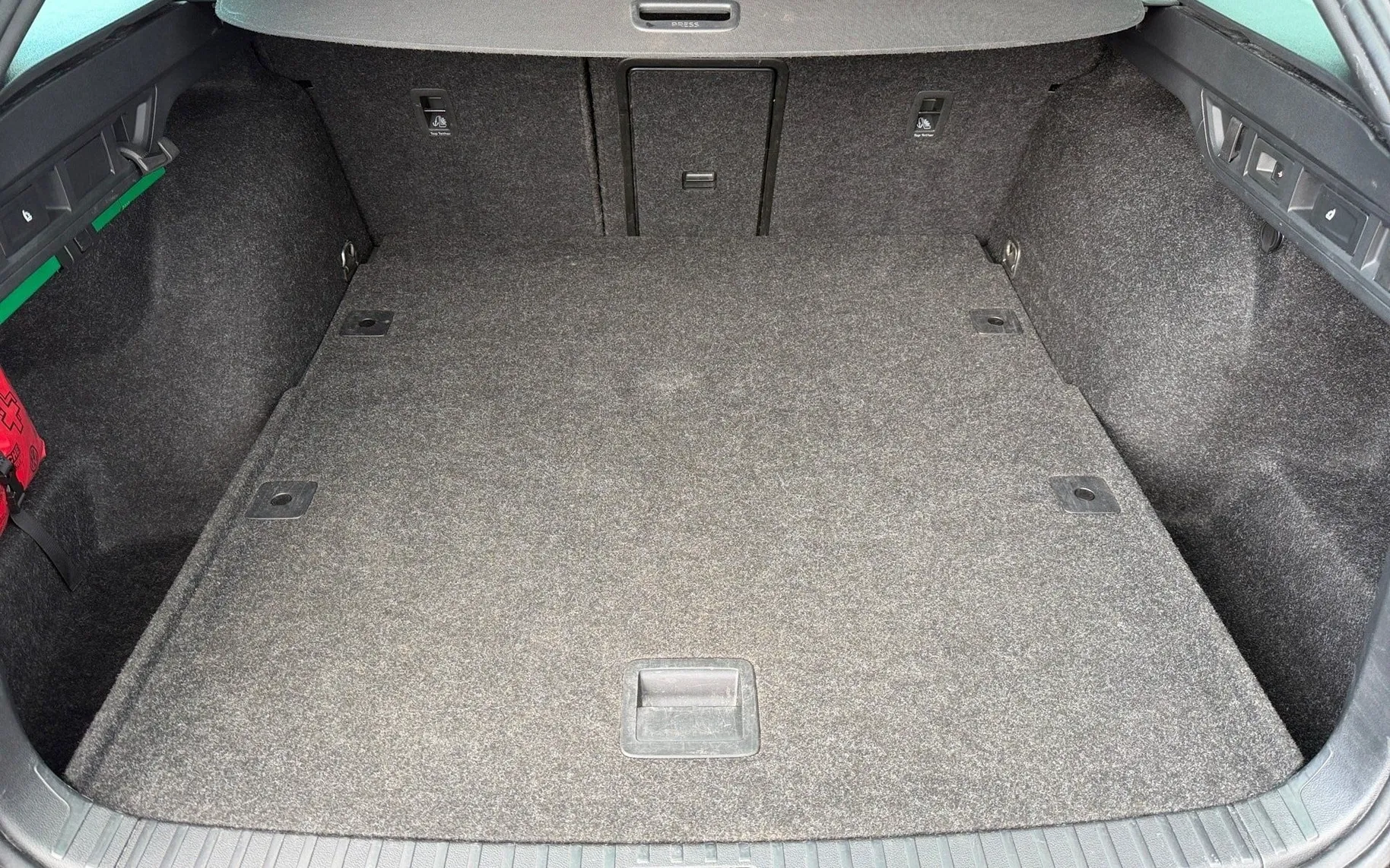 Notranja slika - Škoda Octavia - Combi 2.0 TDI RS DSG-Matrix-HeadUp-Vl.kljuka... - 12