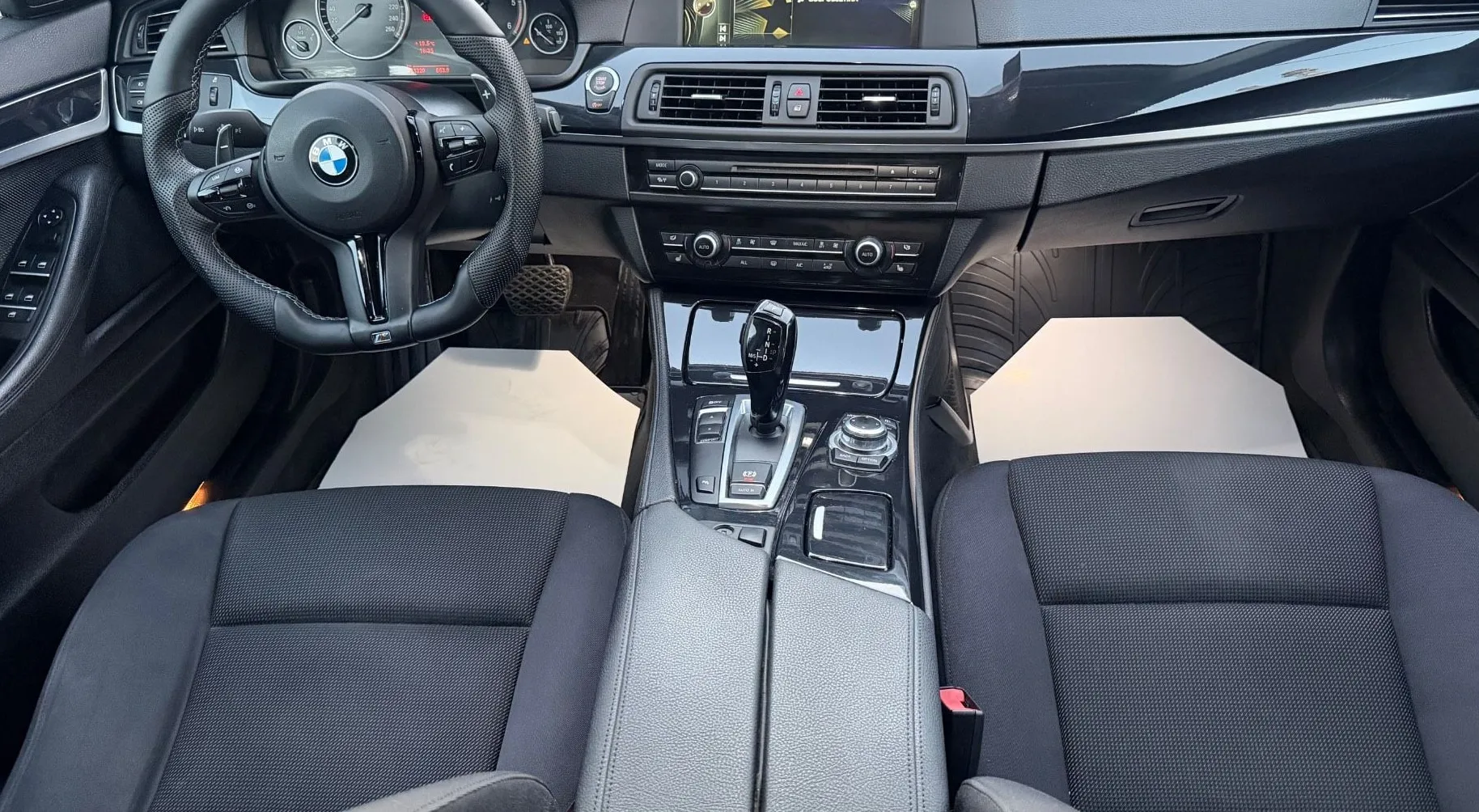 Notranja slika - BMW serija 5: - 525d - 11