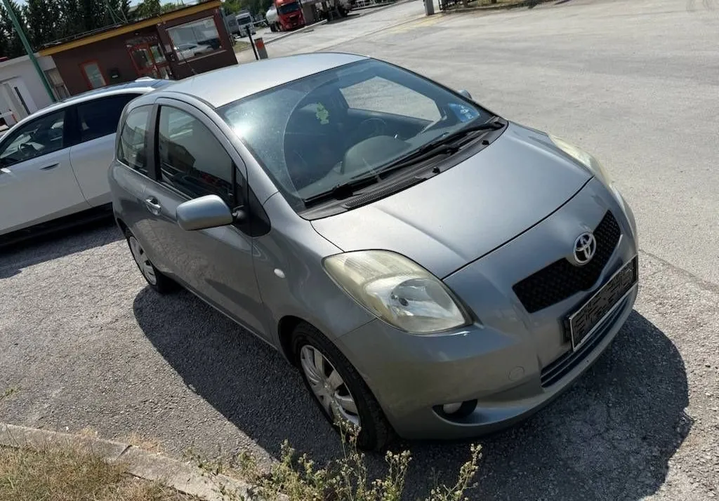 Zunanja slika - Toyota Yaris - 1.3 VVT-i... - 3