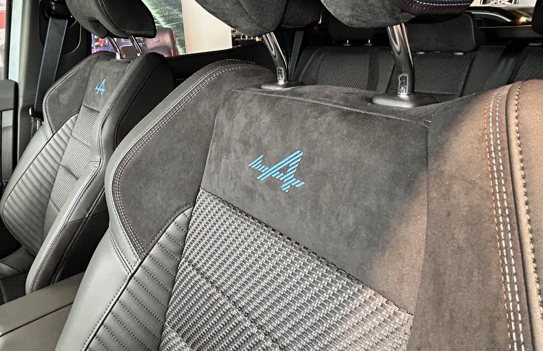 Zunanja slika - Renault Espace - Esprit Alpine E-Tech hybrid 200 - 7