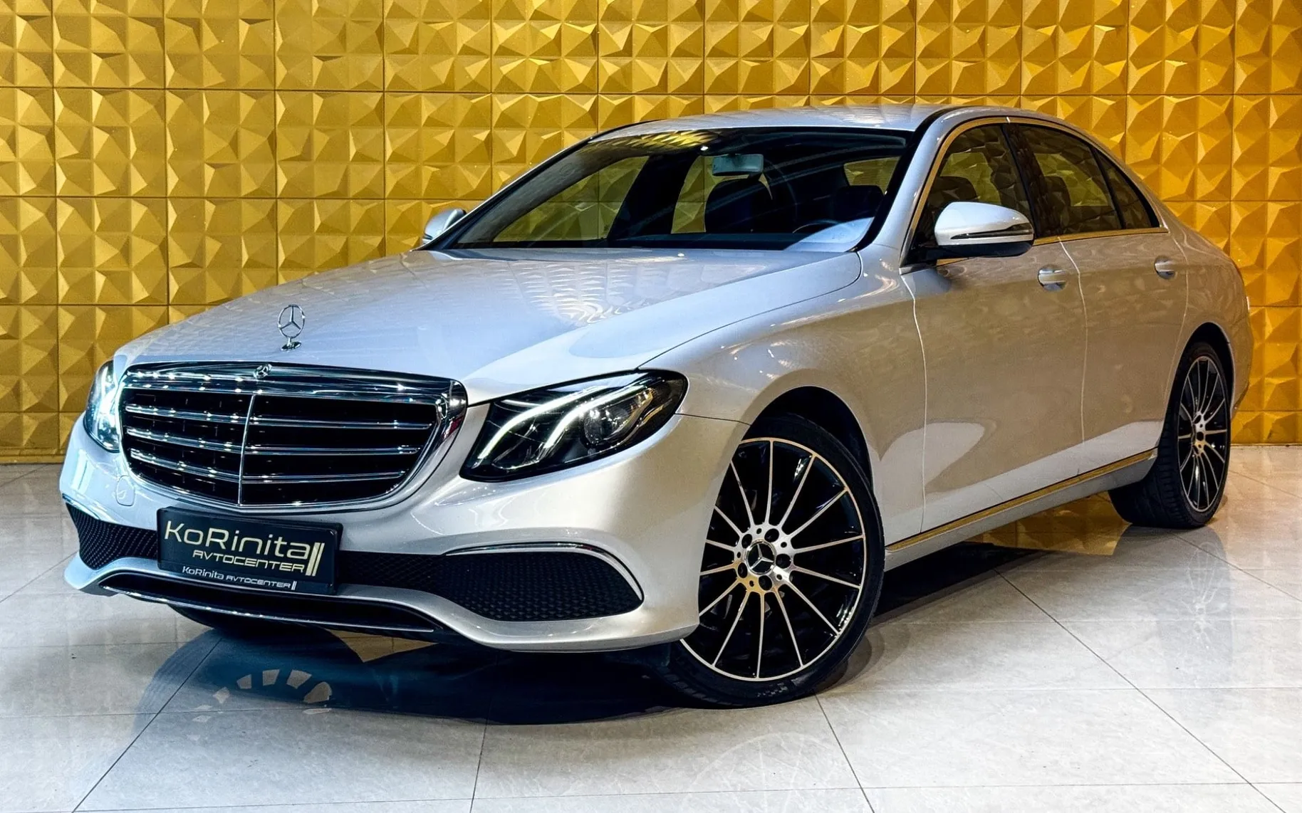 Zunanja slika - Mercedes-Benz E-Razred - E200d AUT.-AMBI-NAVI-F1-TEMP-BREZ POLOGA - 5