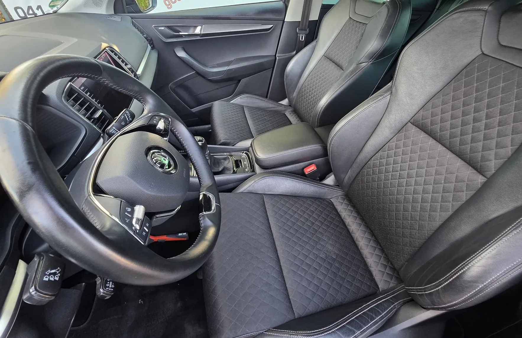Zunanja slika - Škoda Karoq - 1.0 TSI STYLE LED-VIRTUAL-KAMERA-GRETJE SEDEŽEV - 12