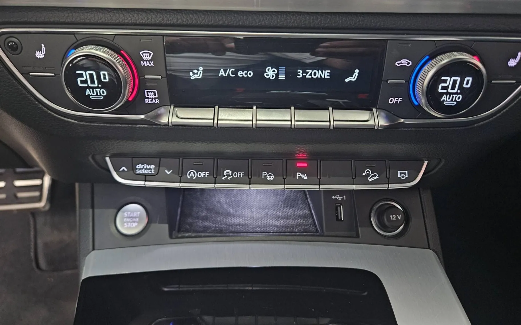 Notranja slika - Audi Q5 - Quattro 40 TDI S line S tronic - 9