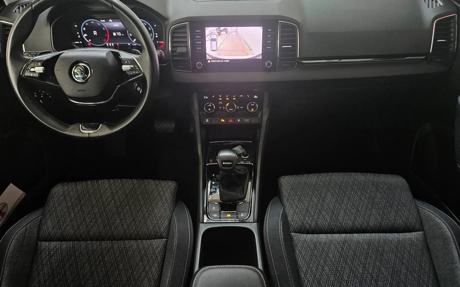 Notranja slika - Škoda Karoq - 1.5 TSI Style DSG - 7
