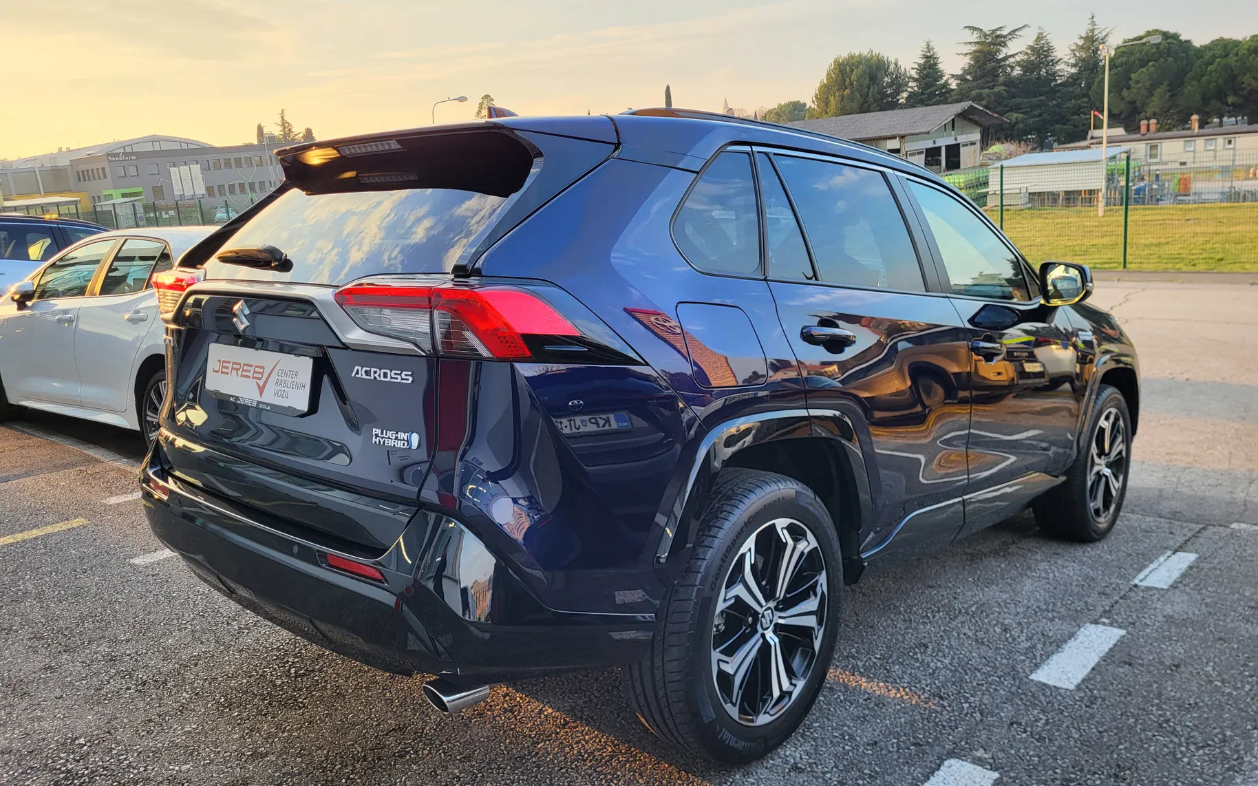 Zunanja slika - Suzuki Across - 2.5 PHEV AWD - 3