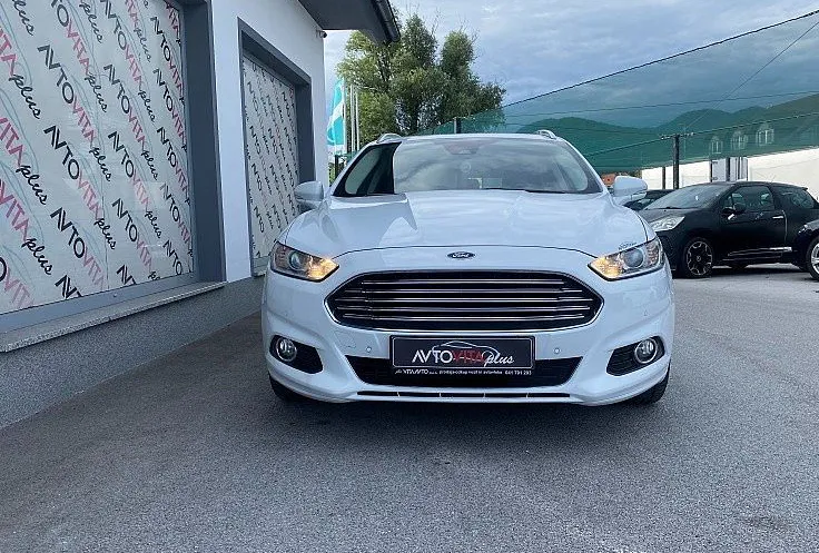 Zunanja slika - Ford Mondeo - 2.0 TDCi 110 kW Titanium AWD PANORAMA RADAR KAME - 2