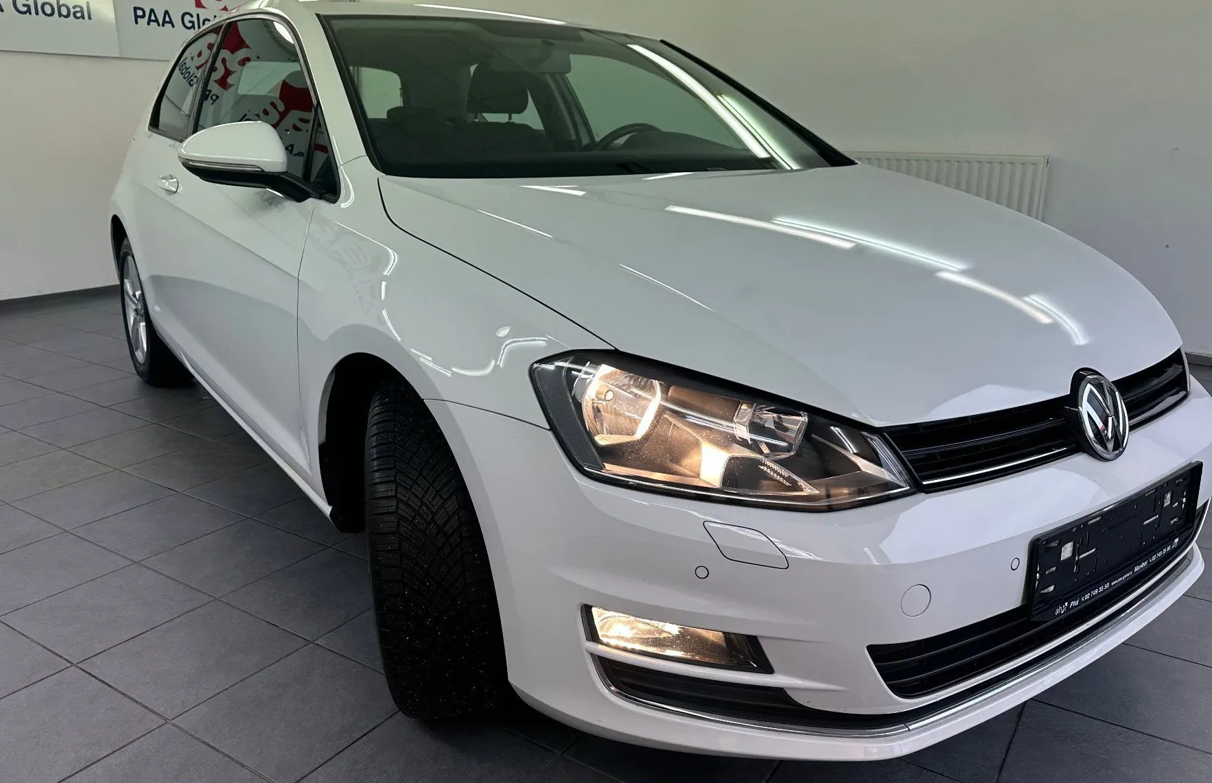 Zunanja slika - Volkswagen Golf - 1.2 TSI Comfortline 81 KW.BENCIN.SAMO 75.000 KM - 2