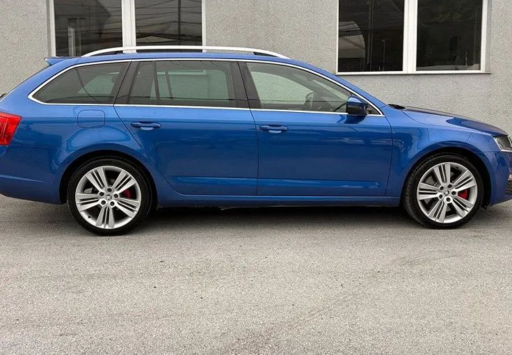 Zunanja slika - Škoda Octavia - Combi 2.0TDI RS DSG-XSENON-RADAR-SLO-112.000KM-DSG - 5