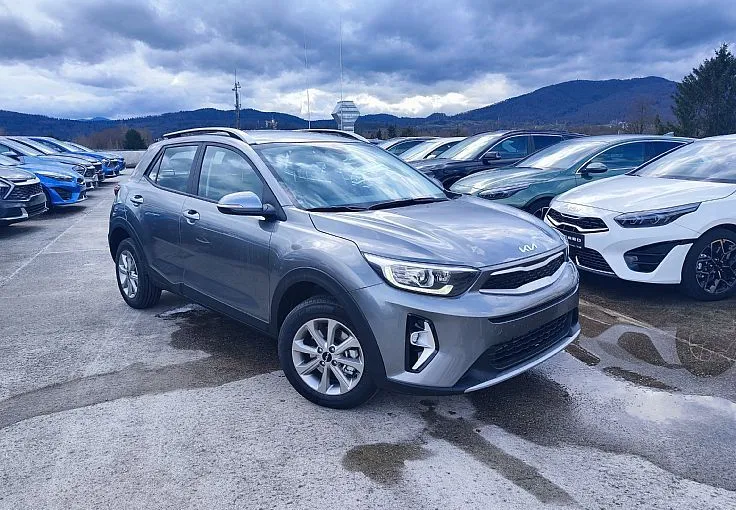Zunanja slika - KIA Stonic - 1.2 DPI 57.9 kW  79 KM  LX Urban+ M T - 1