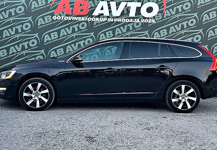 Zunanja slika - Volvo V60 - 2.4TD AWD TwinEngine Plug-in HYBRID+MAX OPREMA+4X4 - 8