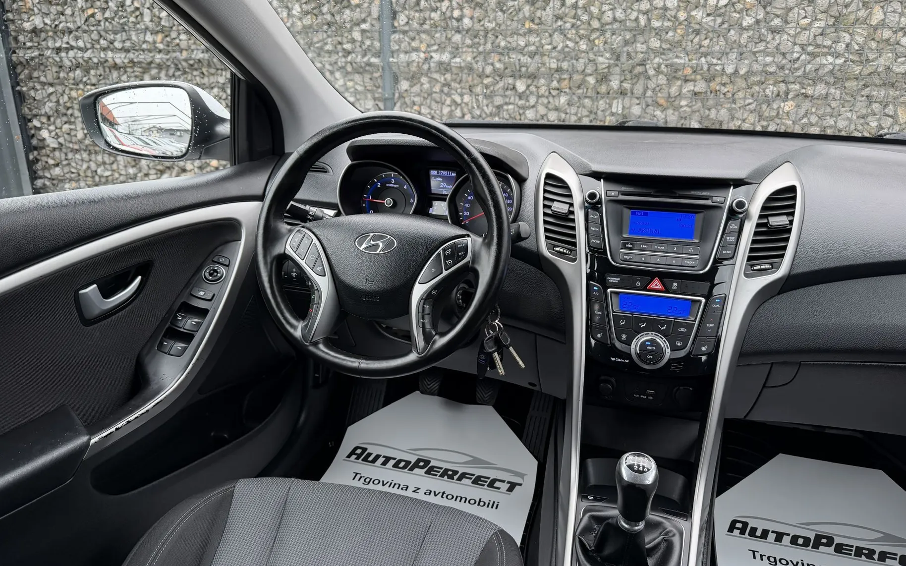 Zunanja slika - Hyundai i30 Wagon - 1.6 CRDI|GR.SED|2CON|TEMPOMAT - 12
