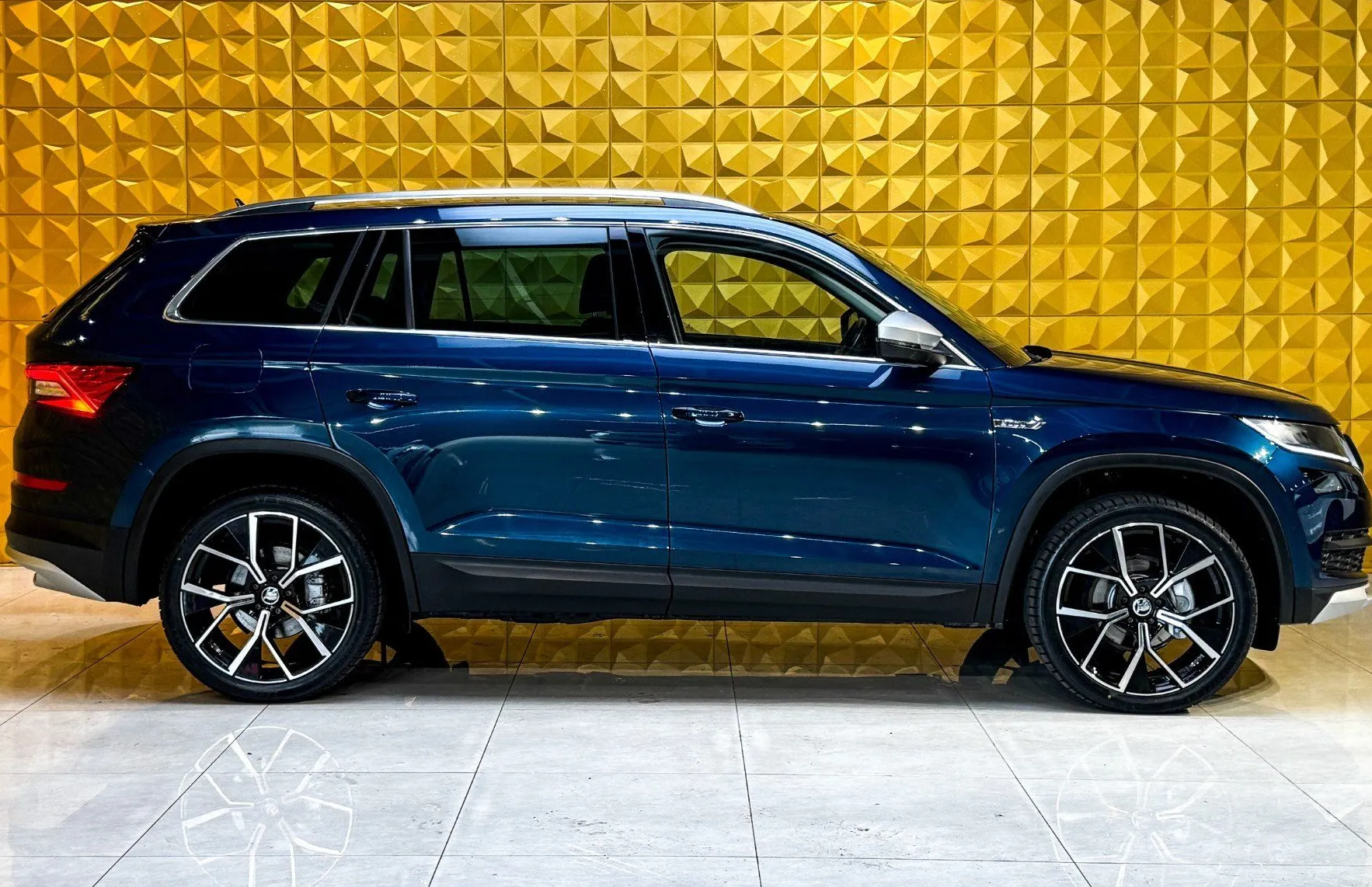 Zunanja slika - Škoda Kodiaq - 2.0 TDI Scout 4x4 AUT. GRETJE VOLANA-KLJUKA-MEMO.. - 11