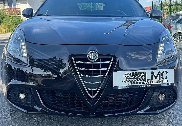 Zunanja slika - Alfa Romeo Giulietta - 1.6 JTD 105ks °QV-LINE° °SLO-POREKLO° °18-COL° - 2