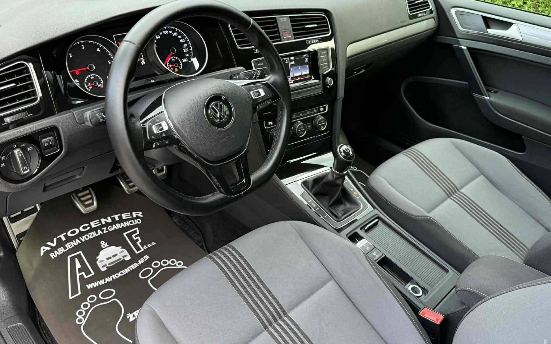 Notranja slika - Volkswagen Golf - 1.6 TDI-ALLSTAR-LIZING ZA TUJCE-PDC-TEMPOMAT... - 9