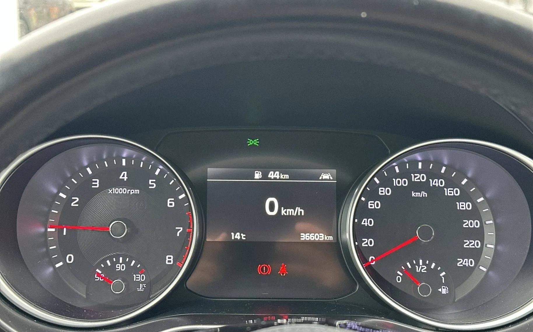 Notranja slika - KIA XCeed - 1.0 T-GDI PRIME - 16