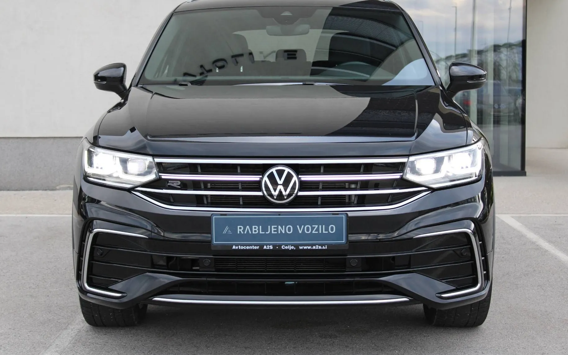 Zunanja slika - VW Tiguan Allspace - 2.0 TDI 4MOTION R-LINE 7SED SIDE AST ACC KAM AMB. - 6