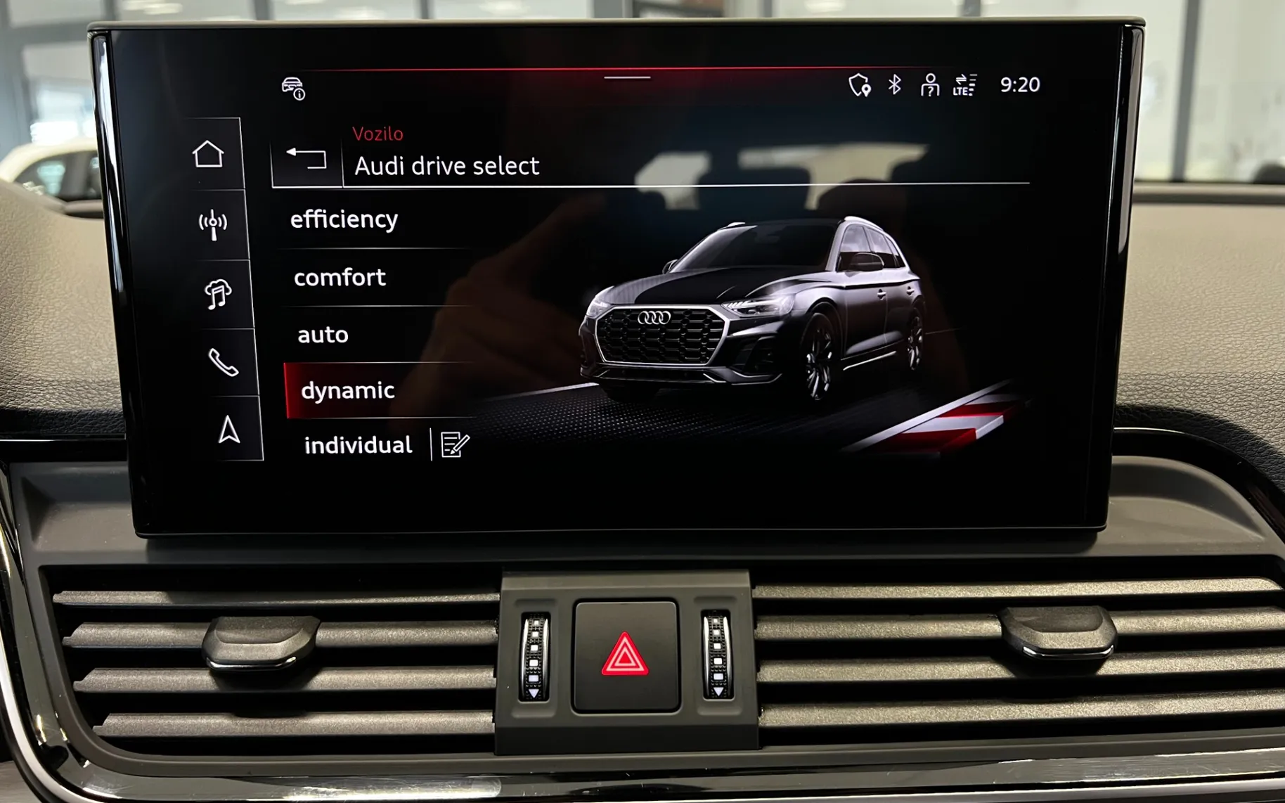 Zunanja slika - Audi Q5 - 40 TDI-Q-S-LINE-MATRIX-HUD-VIRTUAL-KAM360-KEYLESS - 15