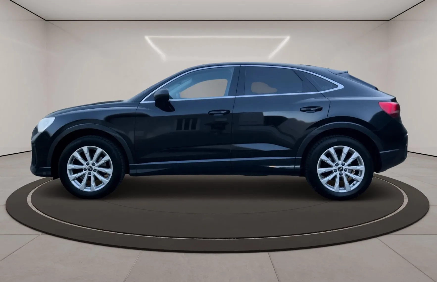 Zunanja slika - Audi Q3 - Sportback 35 TFSI S tronic od 1 lastnika 1 letna garancija - 7