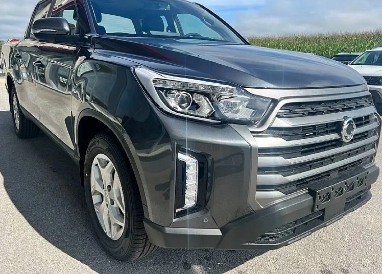 Zunanja slika - SsangYong Musso - GRAND 2.2 XDi Ultimate 4WD RANDELJ SPECIAL - 1
