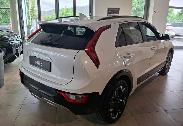 Zunanja slika - KIA Niro - Limited Edition - 4