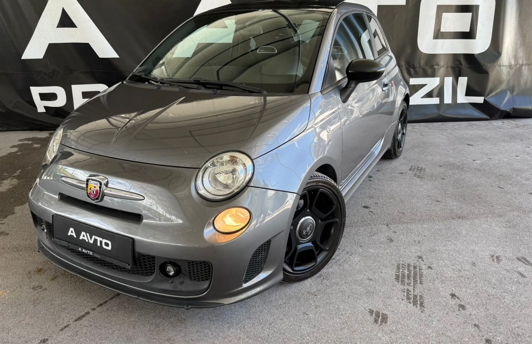 Zunanja slika - Abarth 595 - 1.4 16v turbo 140ks  AVT.-ATRAKTIVEN-PANORAMA... - 1