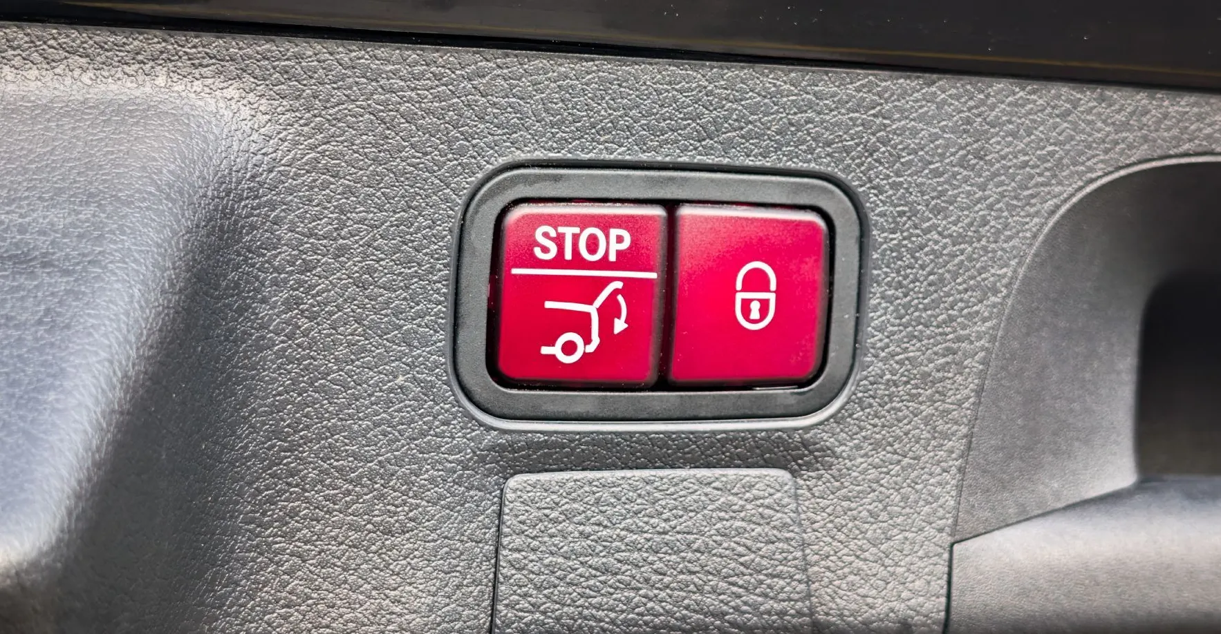 Zunanja slika - Mercedes-Benz CLA-Razred - CLA Shooting Brake CLA 200 AMGLine LED kamera Ambient. Keyless - 18