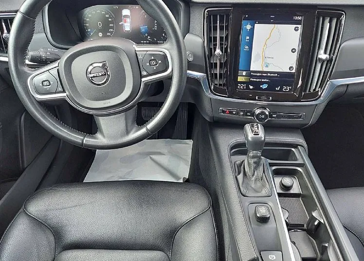 Zunanja slika - Volvo V90 - D3 Kinetic - 6